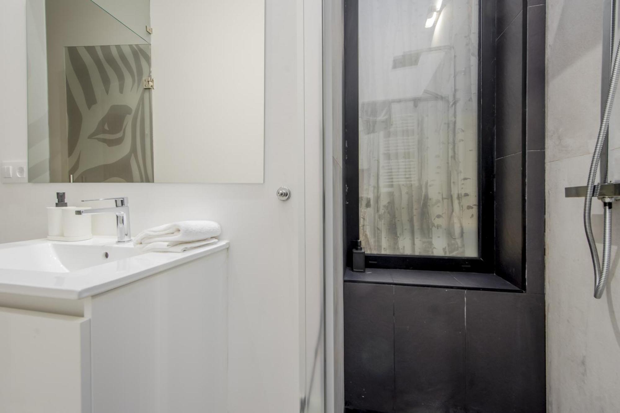 Apt Con Estilo - 5Pax En Zona Tirso-Centro E1 Madri Exterior foto